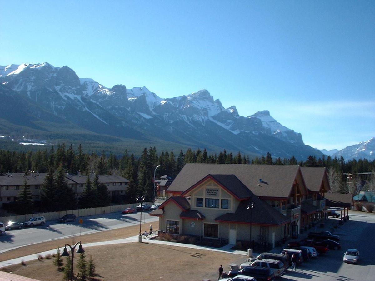 Apartment 406, Indigenous Artefacts Canmore Esterno foto